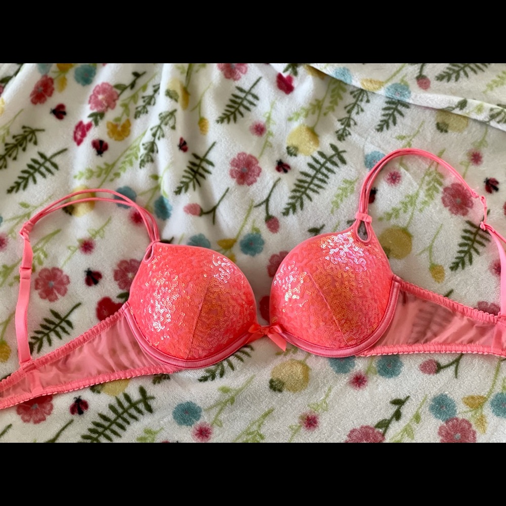 34B plunge push-up